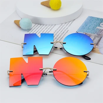 Moda Mektup Güneş Gözlüğü UV400 Kadın güneş gözlüğü Bayanlar Shades Trend Lüks Metal Gözlük Streetwear Parti Hediye Görüntü