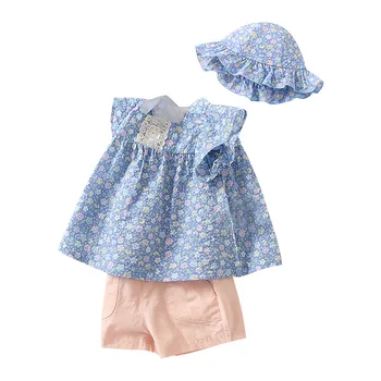 Toddler Bebek Kız Mavi Çiçek Sinek Kollu Kare Boyun Üst Ve Düz Renk cepli pantolon Şapka İle Bebek Kız Fırfır Seti Görüntü