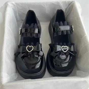 Yeni Kadın Kalın Alt Yay Metal Kalp Kama Platformu kadın ayakkabısı Vintage Tatlı Kız Nefes ve Rahat Yuvarlak Ayak Ayakkabı Görüntü